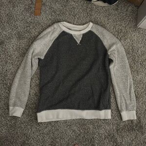 Zyia long sleeve knit crew neck
